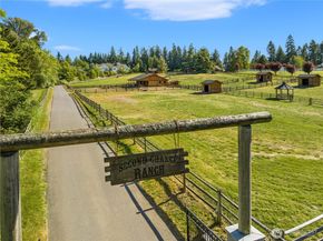 20727 SE 24th Street, Sammamish WA 98075