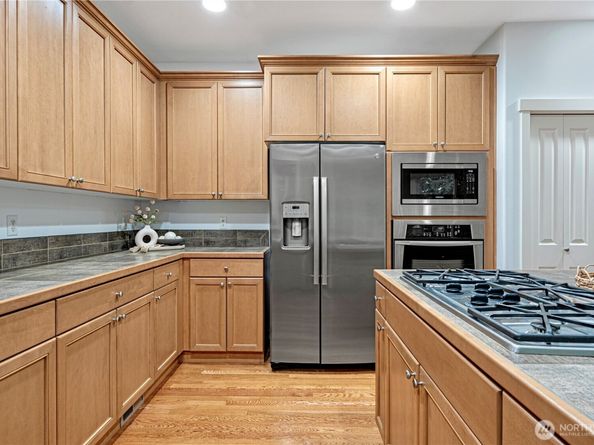 21713 38th Drive SE, Bothell WA 98021