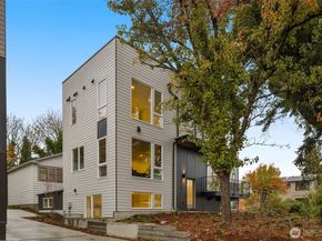 2103 SW Genesee Street, Seattle WA 98106