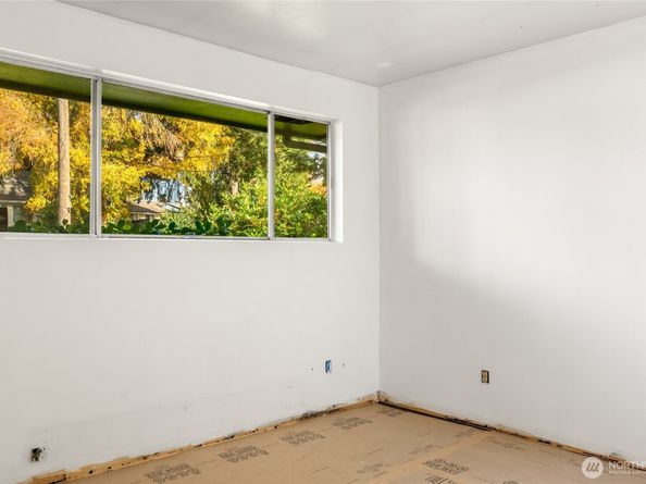 615 SW 124th Street, Seattle WA 98146