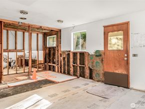 615 SW 124th Street, Seattle WA 98146