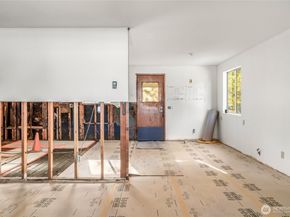 615 SW 124th Street, Seattle WA 98146