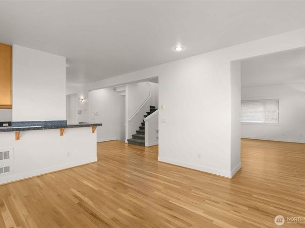 3322 S Holly Street, Seattle WA 98118