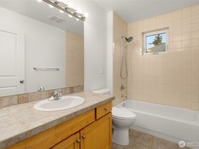 3322 S Holly Street, Seattle WA 98118