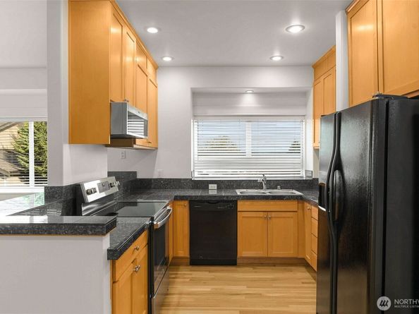 3322 S Holly Street, Seattle WA 98118