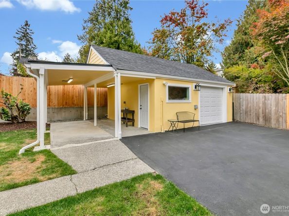 15543 11th Avenue NE, Shoreline WA 98155