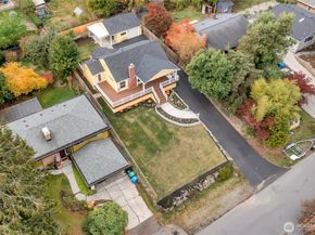 15543 11th Avenue NE, Shoreline WA 98155