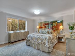 15543 11th Avenue NE, Shoreline WA 98155