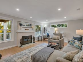 15543 11th Avenue NE, Shoreline WA 98155