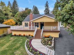 15543 11th Avenue NE, Shoreline WA 98155