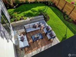 912 18th Avenue W, Kirkland WA 98033