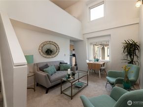 425 Vine Street 721, Seattle WA 98121