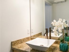 425 Vine Street 721, Seattle WA 98121