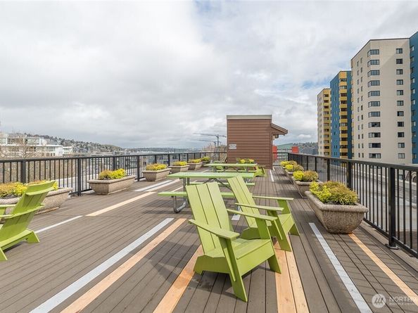 425 Vine Street 721, Seattle WA 98121