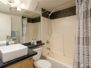 425 Vine Street 721, Seattle WA 98121