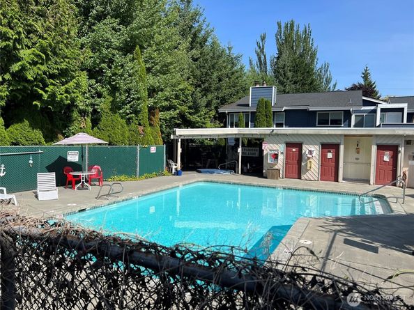 8408 18th Avenue W 2104, Everett WA 98204