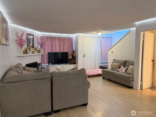 8408 18th Avenue W 2104, Everett WA 98204