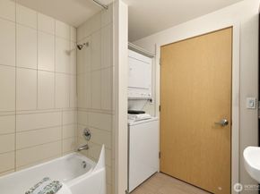 1620 Belmont Ave 529, Seattle WA 98122