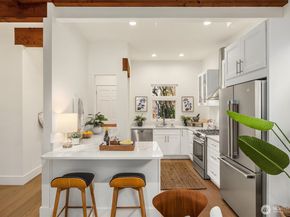 171 Wallace Way NE B, Bainbridge Island WA 98110