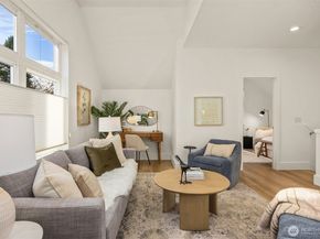 171 Wallace Way NE B, Bainbridge Island WA 98110