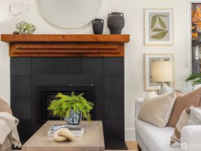 171 Wallace Way NE B, Bainbridge Island WA 98110