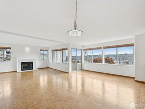 1964 26th Avenue W 203, Seattle WA 98199