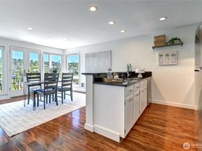 2636 22nd Avenue W 203, Seattle WA 98199