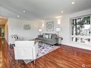 2636 22nd Avenue W 203, Seattle WA 98199