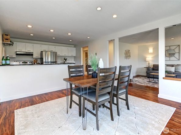 2636 22nd Avenue W 203, Seattle WA 98199