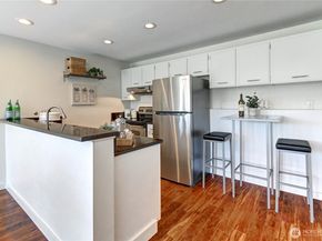 2636 22nd Avenue W 203, Seattle WA 98199