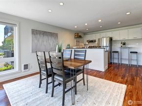 2636 22nd Avenue W 203, Seattle WA 98199