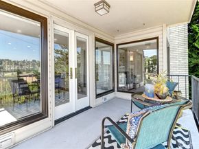 2636 22nd Avenue W 203, Seattle WA 98199