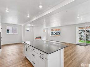 24229 13th Avenue SE CR27, Bothell WA 98021