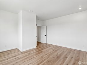 24229 13th Avenue SE CR27, Bothell WA 98021