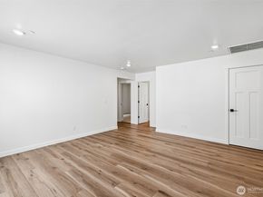 24229 13th Avenue SE CR27, Bothell WA 98021