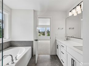 24229 13th Avenue SE CR27, Bothell WA 98021