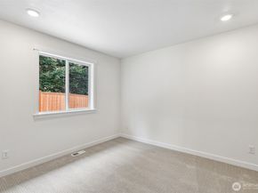 24229 13th Avenue SE CR27, Bothell WA 98021
