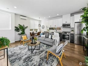 1525 C 17th Avenue S, Seattle WA 98144