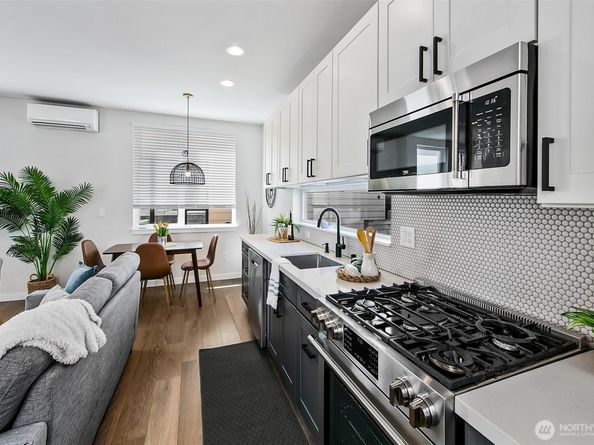 1525 C 17th Avenue S, Seattle WA 98144