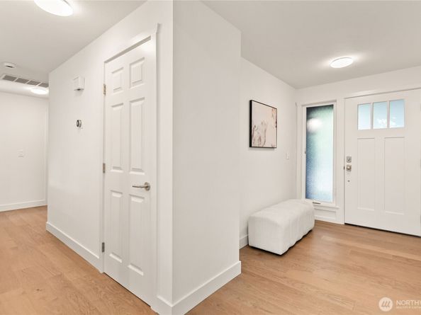 9109 NE 141st Pl, Kirkland WA 98034