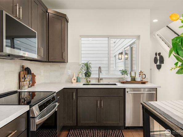 12002 20th Street NE 3, Seattle WA 98125