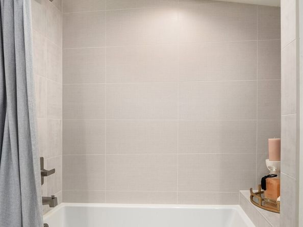 12002 20th Street NE 3, Seattle WA 98125