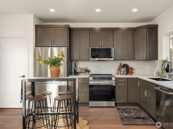 12002 20th Street NE 3, Seattle WA 98125