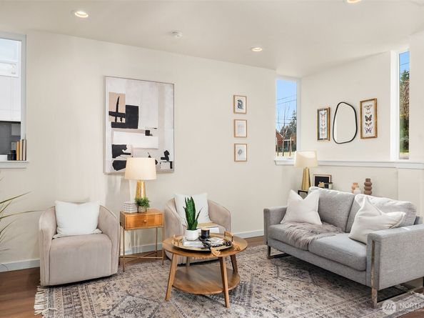 12002 20th Street NE 3, Seattle WA 98125