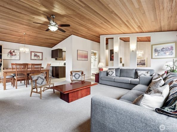 16812 174th Avenue NE, Woodinville WA 98072