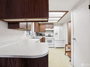 16812 174th Avenue NE, Woodinville WA 98072