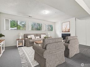 16812 174th Avenue NE, Woodinville WA 98072