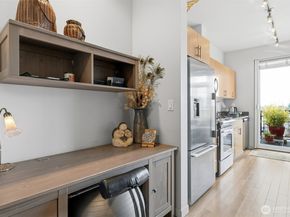 15100 6th Avenue SW 723, Burien WA 98166