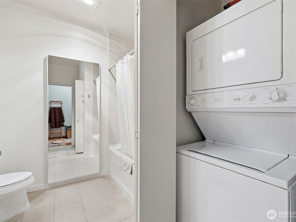 15100 6th Avenue SW 723, Burien WA 98166