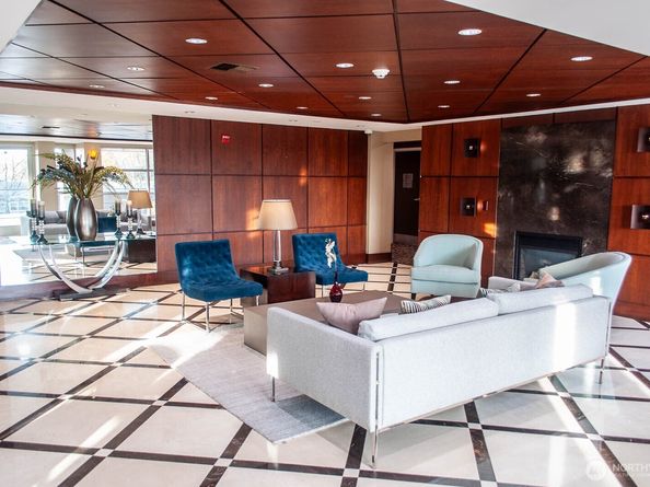 220 1st Street 306, Kirkland WA 98033